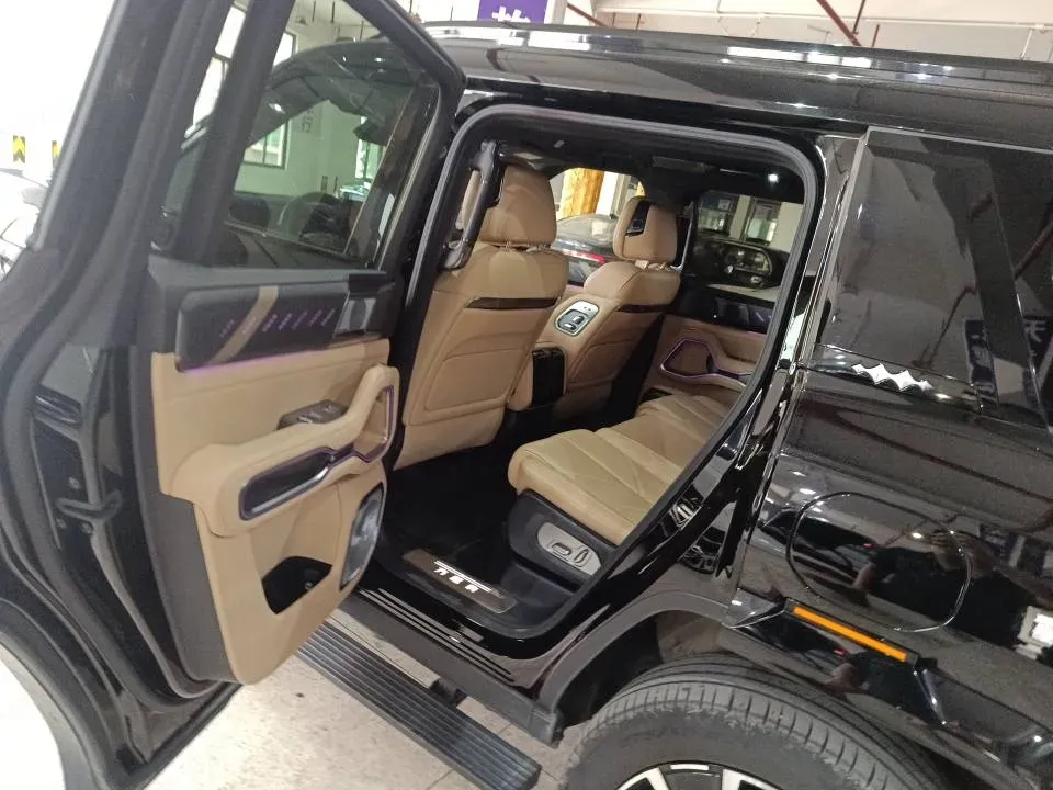 2025 FangChengBao Bao 8 2.0T 245HP L4 E-CVT PHEV 36.8KWH,autocango,china used car exporter,china ev exporter,chinese used car exporter,chinese used ev exporter