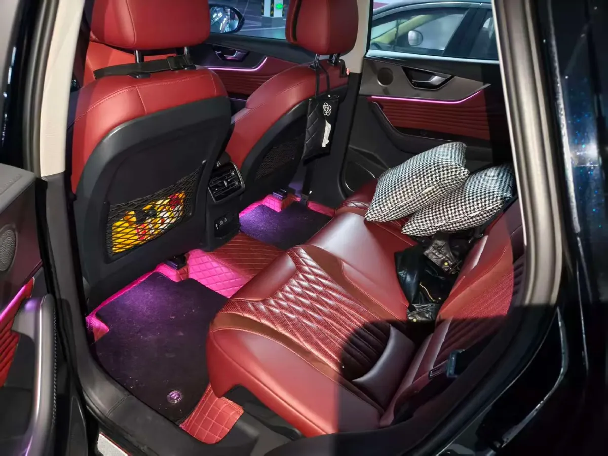 2023 HongQi HS5 2.0T 252HP L4 8AT,autocango,china used car exporter,china ev exporter,chinese used car exporter,chinese used ev exporter