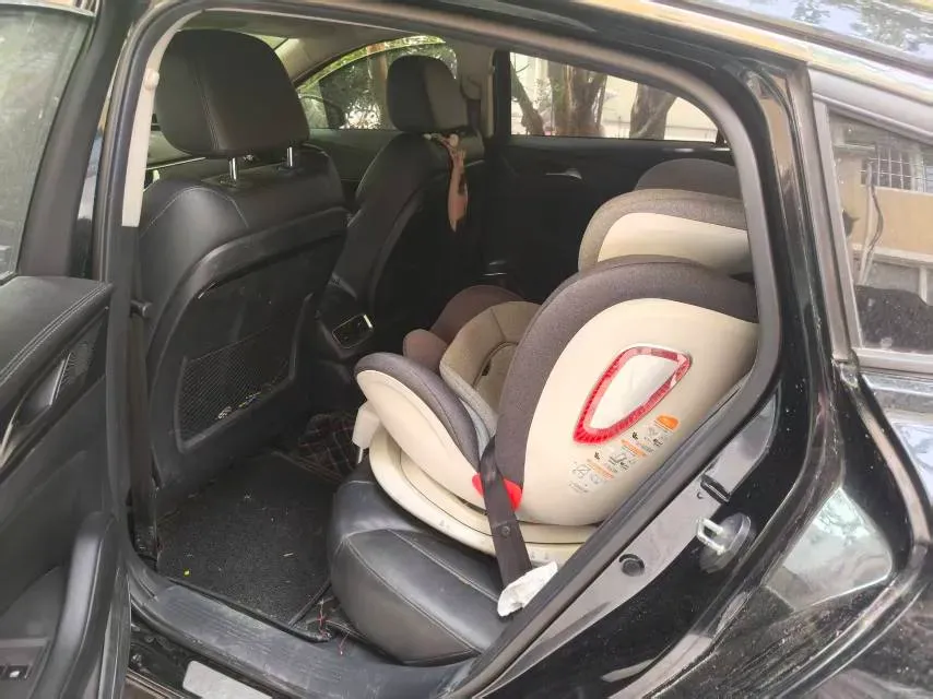 2020 HongQi H5 1.5T 169HP L4 7DCT,autocango,china used car exporter,china ev exporter,chinese used car exporter,chinese used ev exporter