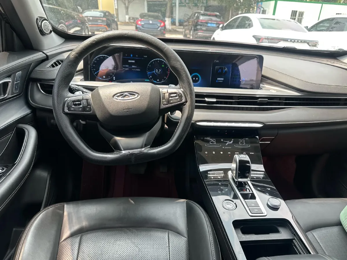 2021 Chery Tiggo 8 Plus 1.6T 197HP L4 7DCT,autocango,china used car exporter,china ev exporter,chinese used car exporter,chinese used ev exporter