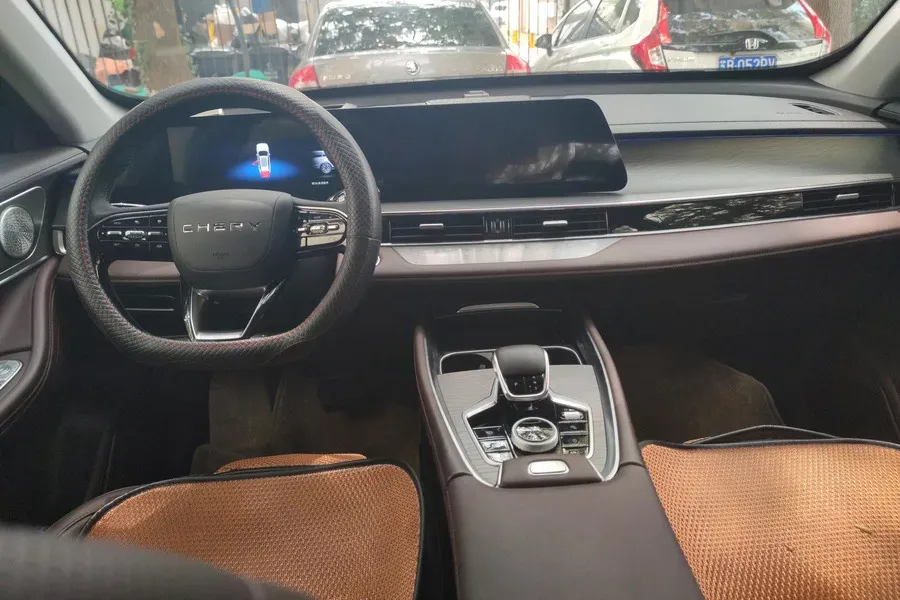 2022 Chery Tiggo 8 PRO 1.6T 197HP L4 7DCT,autocango,china used car exporter,china ev exporter,chinese used car exporter,chinese used ev exporter