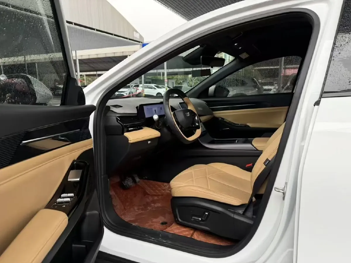 2023 Geely Galaxy L6 1.5T 163HP L4 3DHT PHEV,autocango,china used car exporter,china ev exporter,chinese used car exporter,chinese used ev exporter