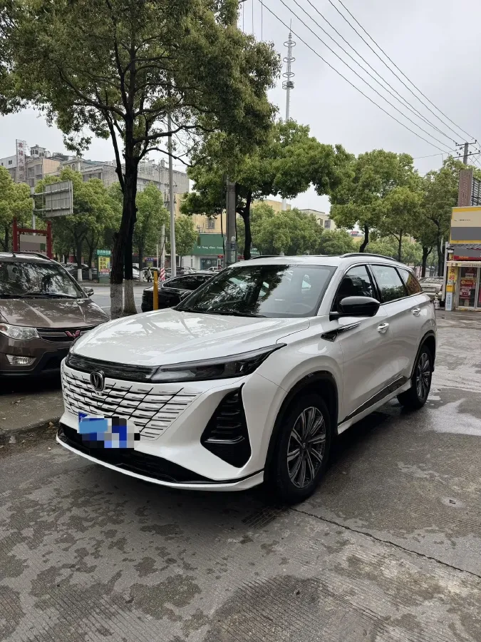 2024 ChangAn CS75 Plus 1.5T 188HP L4 8AT,autocango,china used car exporter,china ev exporter,chinese used car exporter,chinese used ev exporter