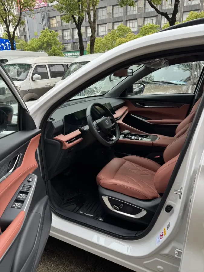 2024 ChangAn CS75 Plus 1.5T 188HP L4 8AT,autocango,china used car exporter,china ev exporter,chinese used car exporter,chinese used ev exporter
