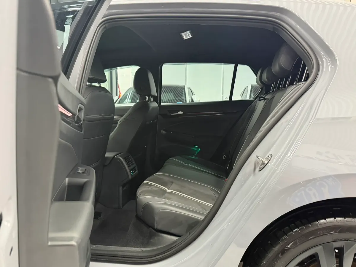 2021 Volkswagen Golf 1.4T 150HP L4 7DCT,autocango,china used car exporter,china ev exporter,chinese used car exporter,chinese used ev exporter