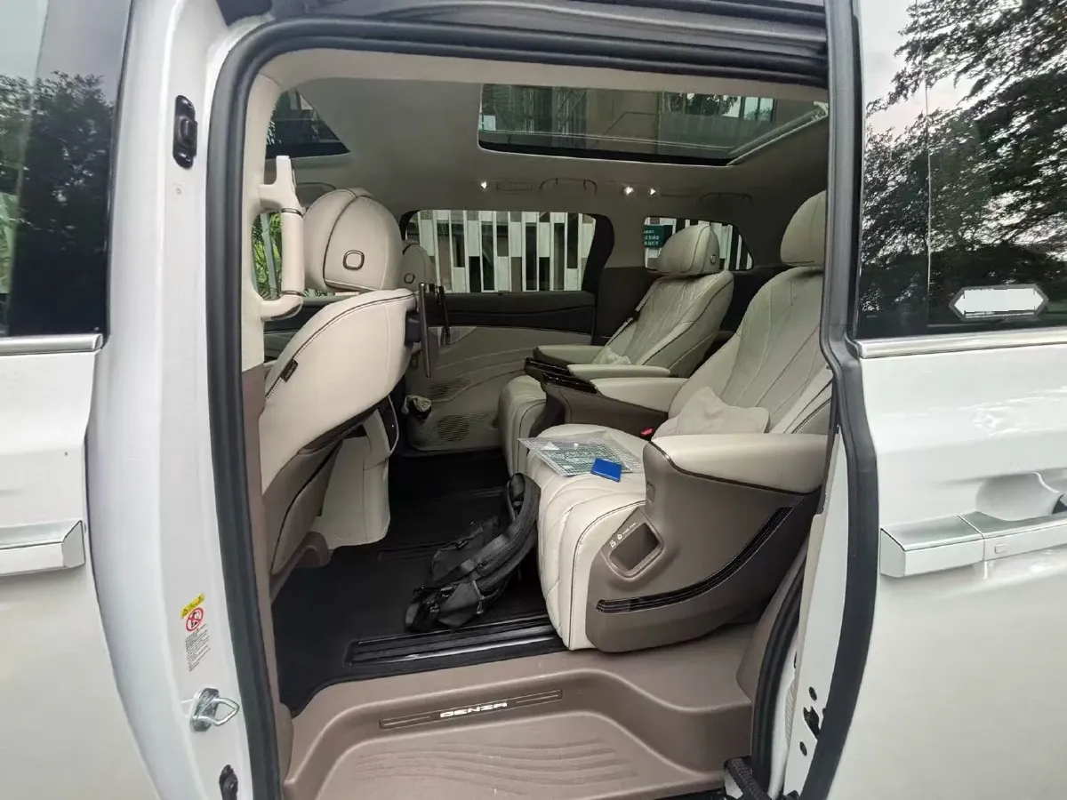 2022 Honda Odyssey 2.0L 146HP L4 E-CVT Hybrid,autocango,china used car exporter,china ev exporter,chinese used car exporter,chinese used ev exporter