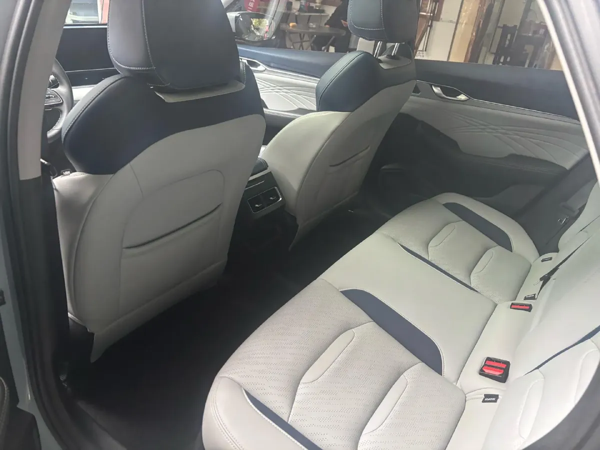 2023 Geely Preface 2.0T 190HP L4 7DCT,autocango,china used car exporter,china ev exporter,chinese used car exporter,chinese used ev exporter