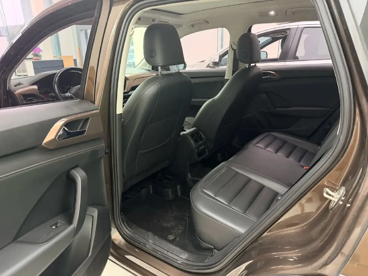 2020 Volkswagen Tharu 2.0T 186HP L4 7DCT,autocango,china used car exporter,china ev exporter,chinese used car exporter,chinese used ev exporter