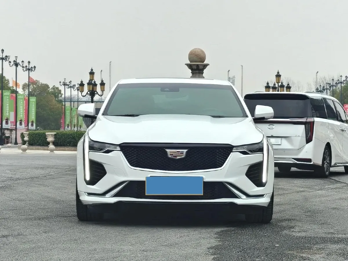 2022 Cadillac CT4 2.0T 237HP L4 8AT,autocango,china used car exporter,china ev exporter,chinese used car exporter,chinese used ev exporter