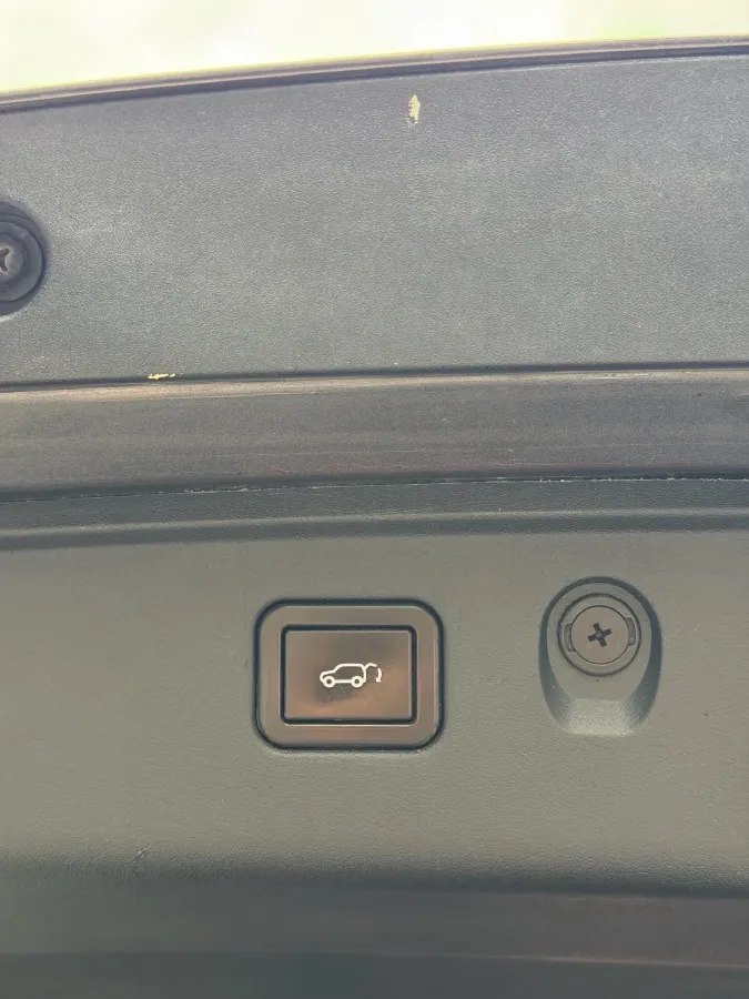 2020 ChangAn UNI-T 1.5T 180HP L4 7DCT,autocango,china used car exporter,china ev exporter,chinese used car exporter,chinese used ev exporter