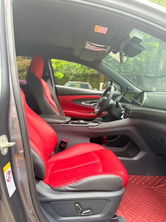 2020 ChangAn UNI-T 1.5T 180HP L4 7DCT,autocango,china used car exporter,china ev exporter,chinese used car exporter,chinese used ev exporter