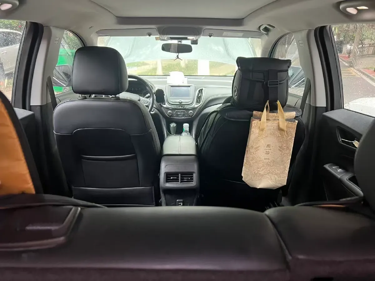 2019 Chevrolet Equinox 1.5T 169HP L4 6AT,autocango,china used car exporter,china ev exporter,chinese used car exporter,chinese used ev exporter