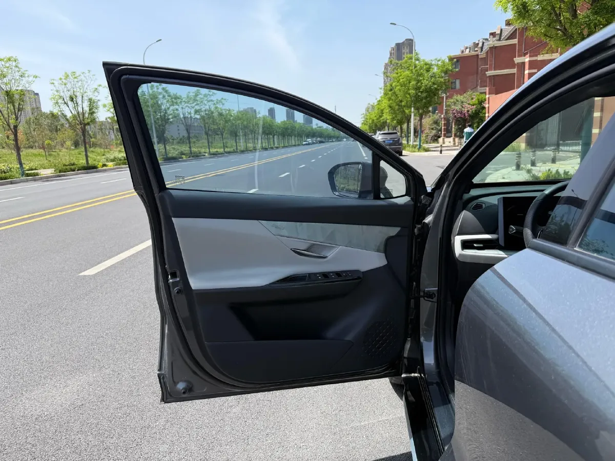 2023 ChangAn UNI-T 1.5T 188HP L4 7DCT,autocango,china used car exporter,china ev exporter,chinese used car exporter,chinese used ev exporter