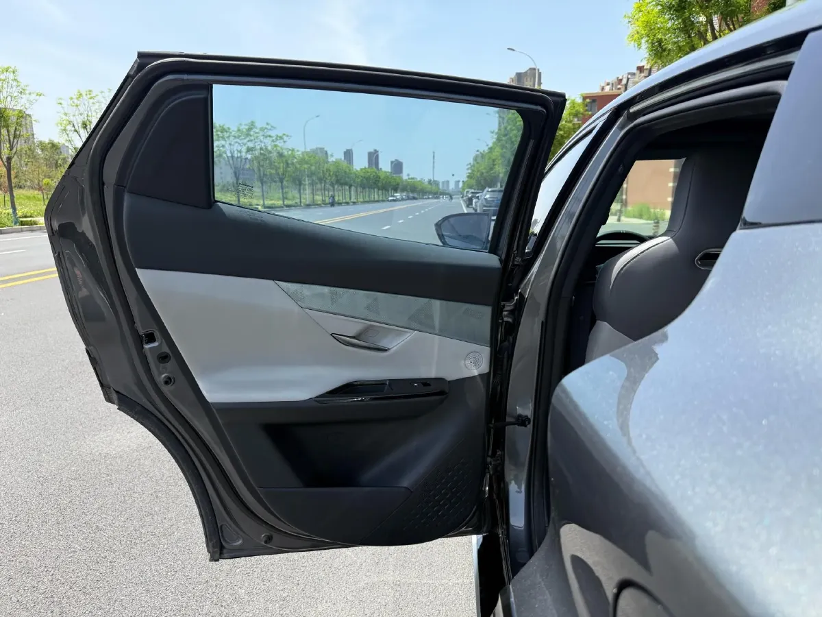 2023 ChangAn UNI-T 1.5T 188HP L4 7DCT,autocango,china used car exporter,china ev exporter,chinese used car exporter,chinese used ev exporter