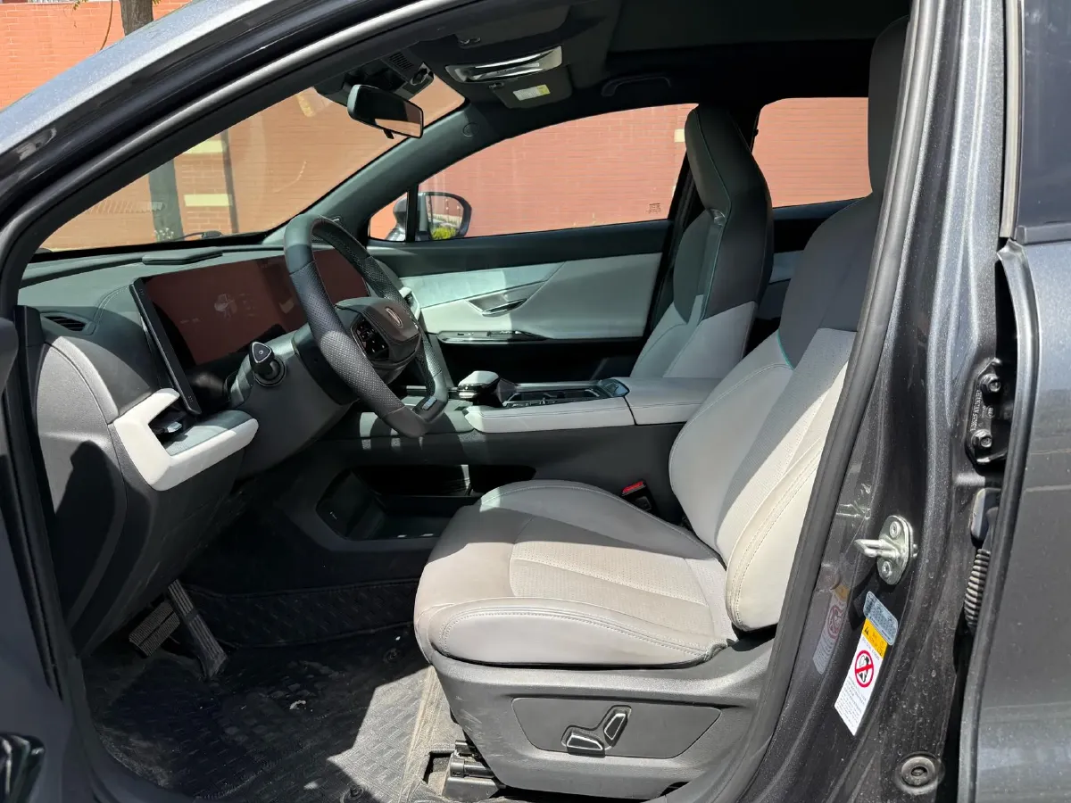 2023 ChangAn UNI-T 1.5T 188HP L4 7DCT,autocango,china used car exporter,china ev exporter,chinese used car exporter,chinese used ev exporter