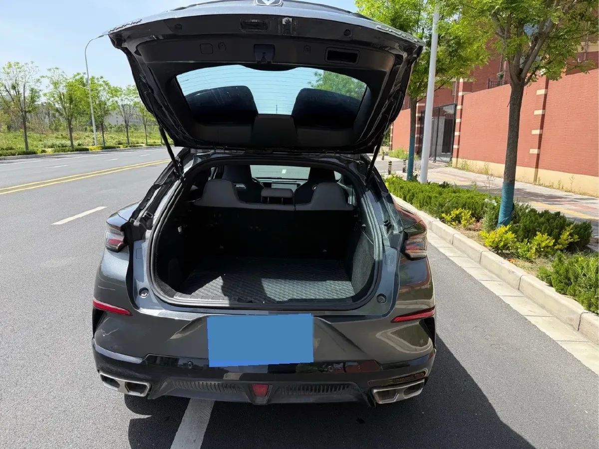 2023 ChangAn UNI-T 1.5T 188HP L4 7DCT,autocango,china used car exporter,china ev exporter,chinese used car exporter,chinese used ev exporter