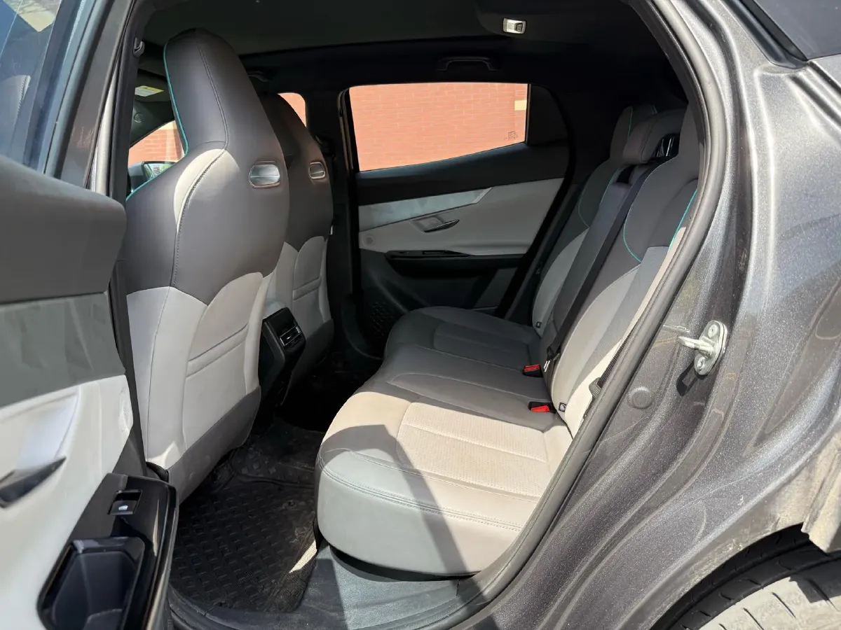 2023 ChangAn UNI-T 1.5T 188HP L4 7DCT,autocango,china used car exporter,china ev exporter,chinese used car exporter,chinese used ev exporter