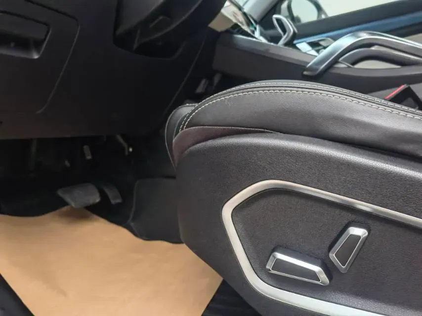 2022 Geely Azkarra 1.8T 184HP L4 7DCT,autocango,china used car exporter,china ev exporter,chinese used car exporter,chinese used ev exporter