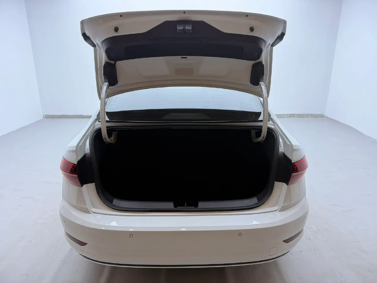 2022 Volkswagen Sagitar 1.2T 116HP L4 7DCT,autocango,china used car exporter,china ev exporter,chinese used car exporter,chinese used ev exporter