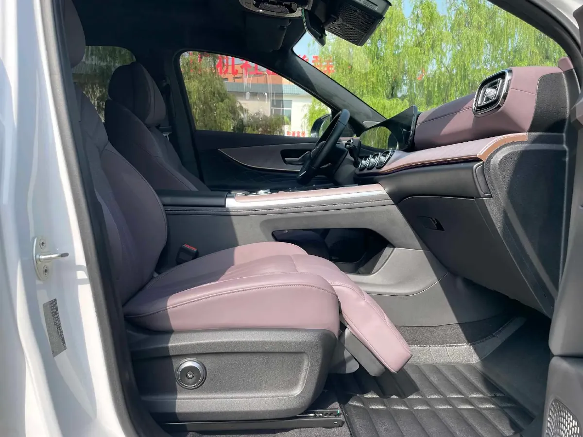 2025 Chery Tiggo 9 2.0T 261HP L4 8AT,autocango,china used car exporter,china ev exporter,chinese used car exporter,chinese used ev exporter