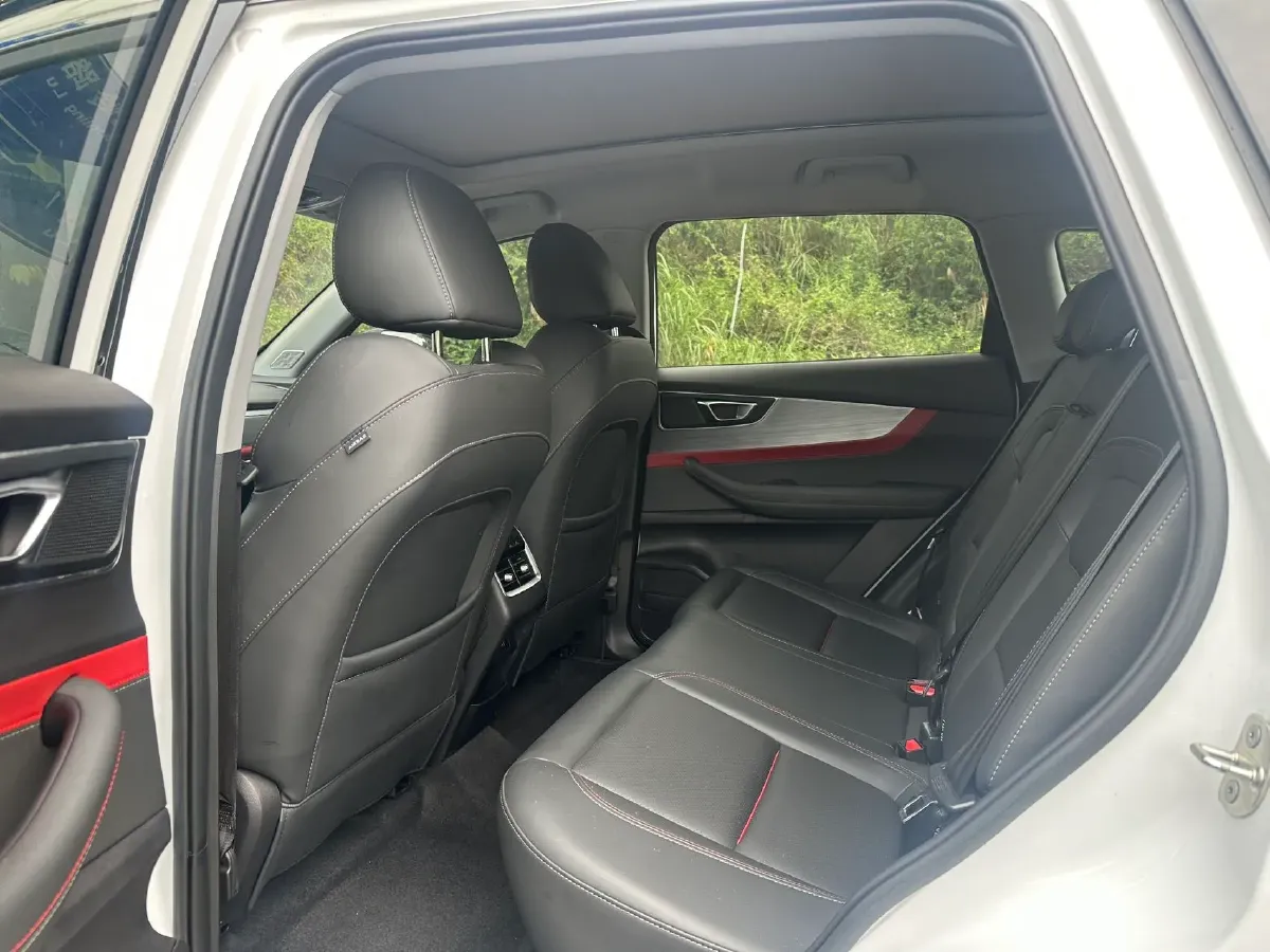 2022 Chery Tiggo 7 1.6T 197HP L4 7DCT,autocango,china used car exporter,china ev exporter,chinese used car exporter,chinese used ev exporter