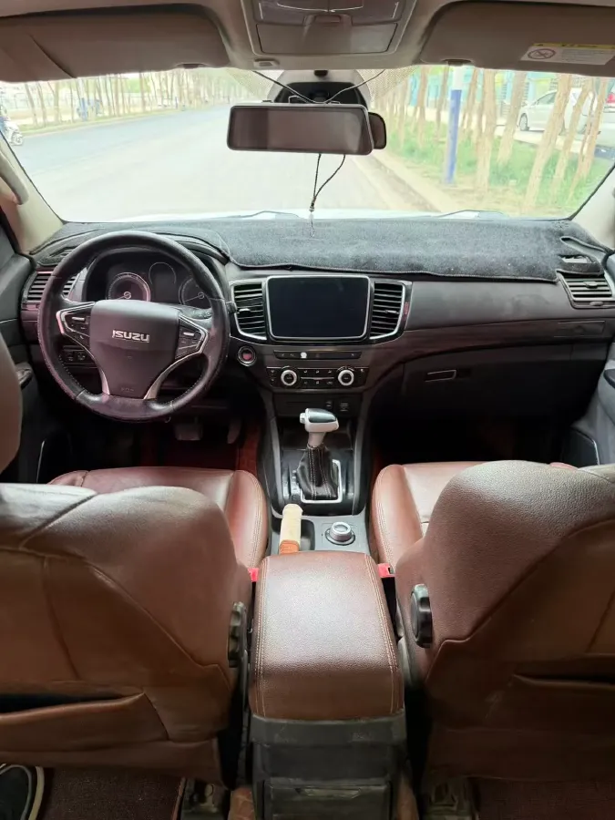 2018 Isuzu Mu-X 3.0T 177HP L4 6AT,autocango,china used car exporter,china ev exporter,chinese used car exporter,chinese used ev exporter