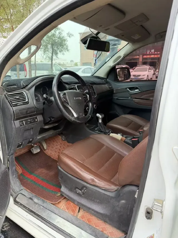 2018 Isuzu Mu-X 3.0T 177HP L4 6AT,autocango,china used car exporter,china ev exporter,chinese used car exporter,chinese used ev exporter