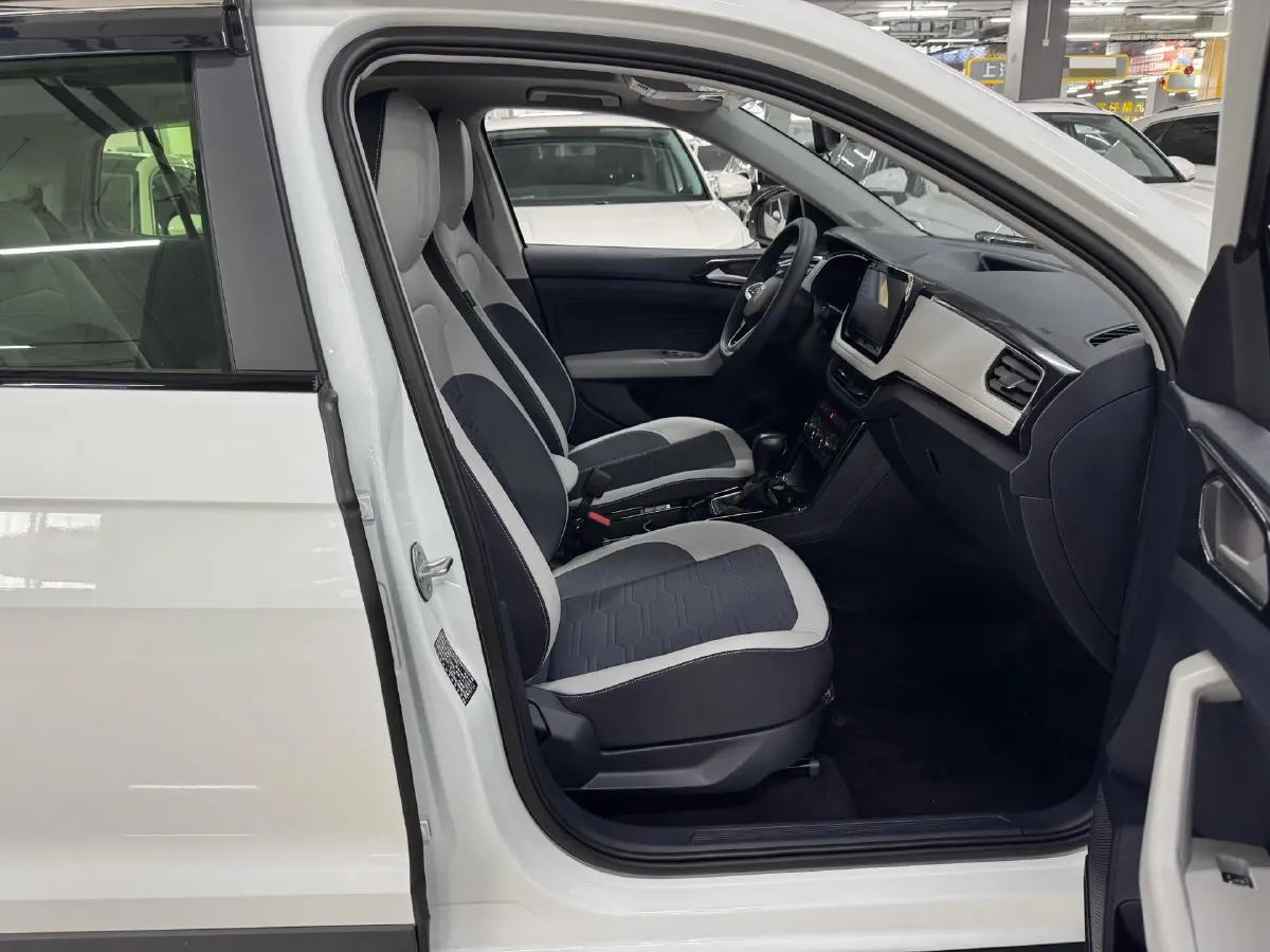 2025 Volkswagen Tharu 1.5L 110HP L4 6AT,autocango,china used car exporter,china ev exporter,chinese used car exporter,chinese used ev exporter