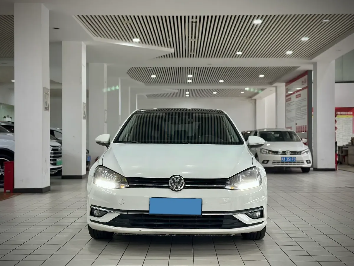 2018 Volkswagen Golf 1.6L 110HP L4 6AT,autocango,china used car exporter,china ev exporter,chinese used car exporter,chinese used ev exporter