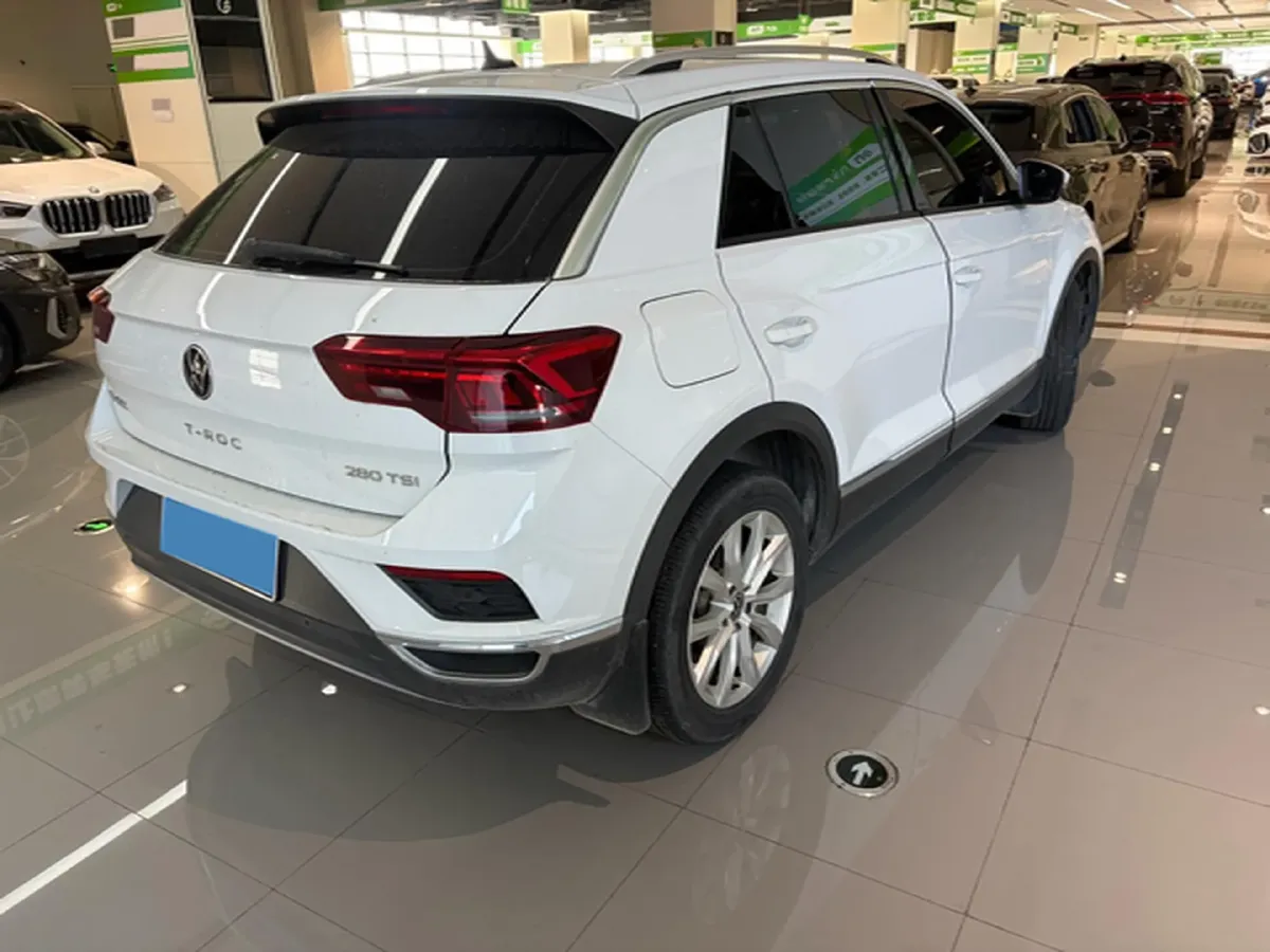 2022 Volkswagen T-Roc 1.4T 150HP L4 7DCT,autocango,china used car exporter,china ev exporter,chinese used car exporter,chinese used ev exporter