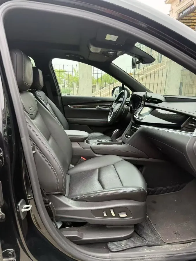 2020 Cadillac XT6 2.0T 237HP L4 9AT,autocango,china used car exporter,china ev exporter,chinese used car exporter,chinese used ev exporter