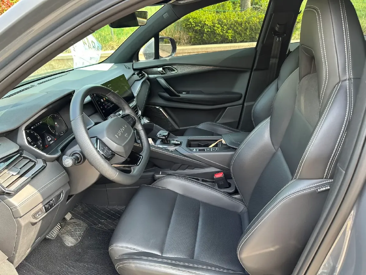 2023 LYNK&CO 06 1.5T 181HP L4 7DCT,autocango,china used car exporter,china ev exporter,chinese used car exporter,chinese used ev exporter