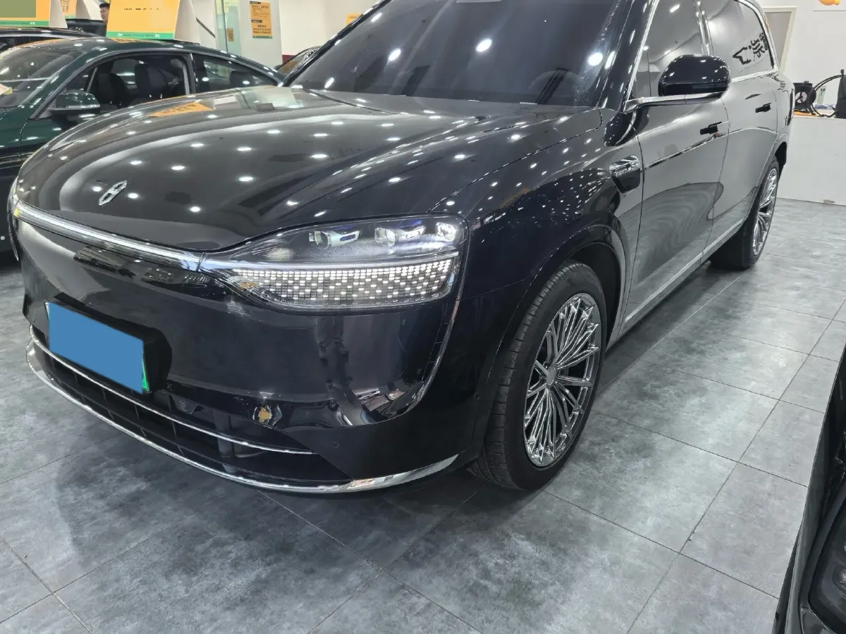 2025 AITO AITO M9 REEV 160HP REEV 52KWH,autocango,china used car exporter,china ev exporter,chinese used car exporter,chinese used ev exporter