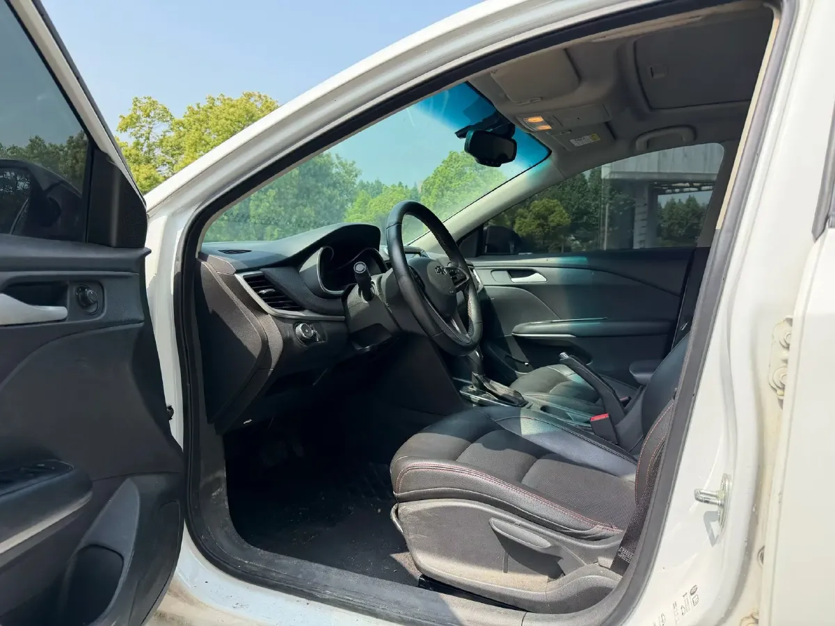 2019 Chevrolet Monza 1.0T 125HP L3 6DCT,autocango,china used car exporter,china ev exporter,chinese used car exporter,chinese used ev exporter