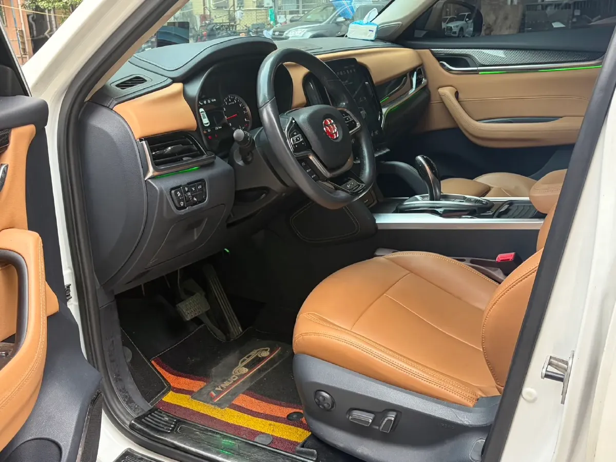 2018 Brilliance Auto V7 1.6T 204HP L4 7DCT,autocango,china used car exporter,china ev exporter,chinese used car exporter,chinese used ev exporter