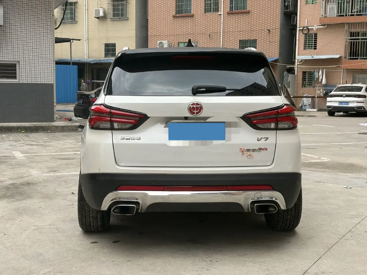 2018 Brilliance Auto V7 1.6T 204HP L4 7DCT,autocango,china used car exporter,china ev exporter,chinese used car exporter,chinese used ev exporter