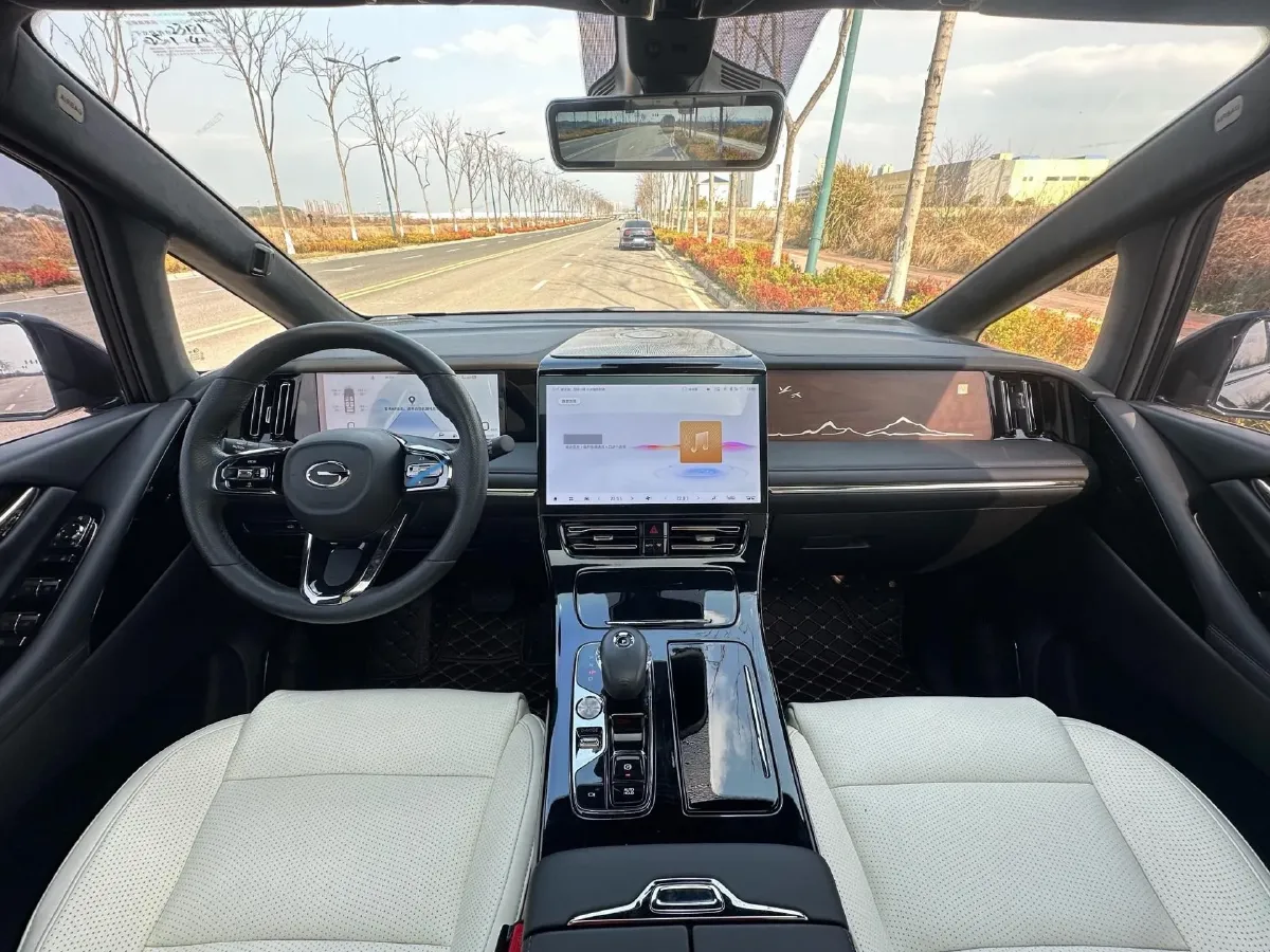 2023 GAC Trumpchi M8 2.0T 190HP L4 E-CVT Hybrid,autocango,china used car exporter,china ev exporter,chinese used car exporter,chinese used ev exporter