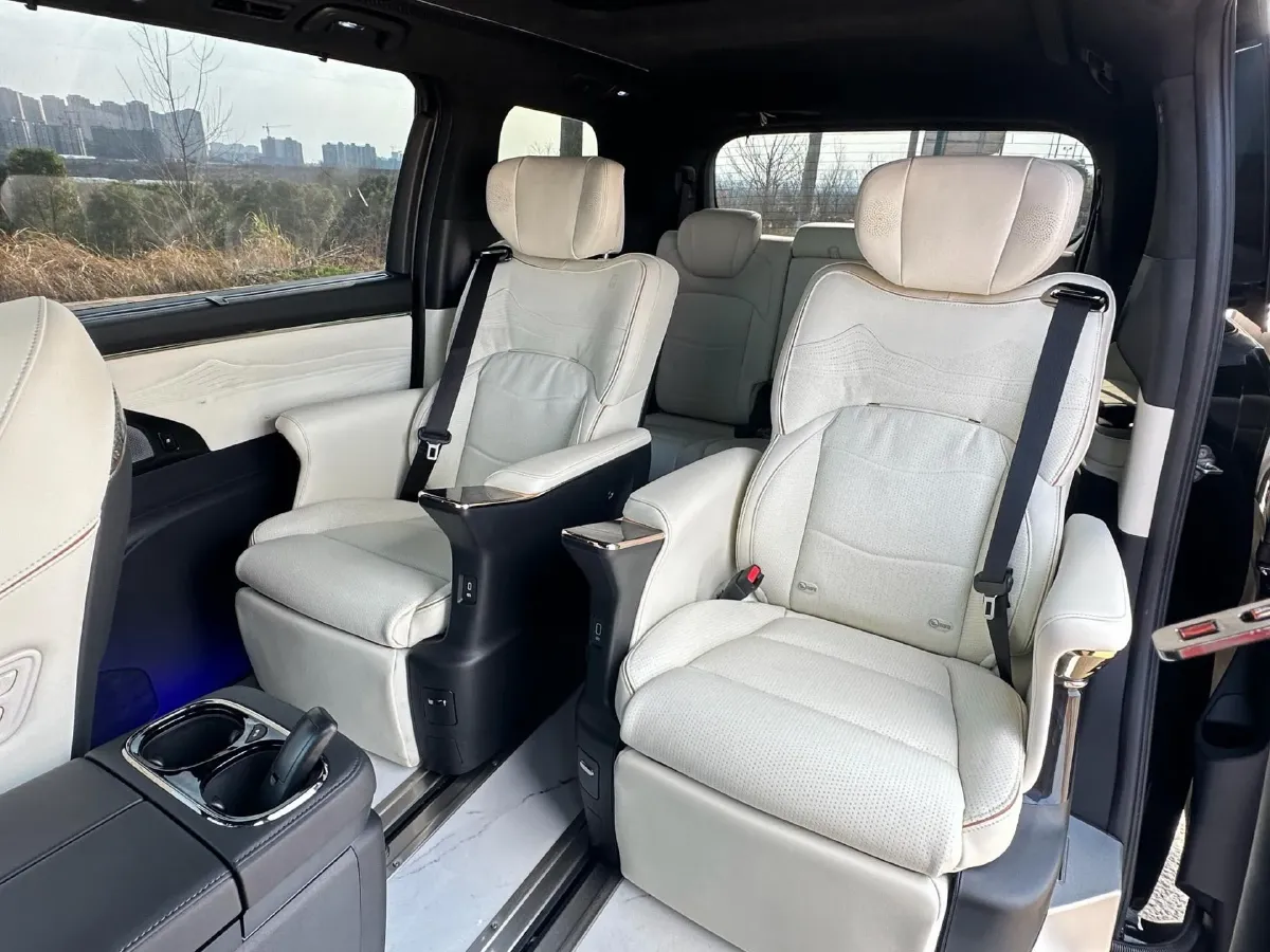 2023 GAC Trumpchi M8 2.0T 190HP L4 E-CVT Hybrid,autocango,china used car exporter,china ev exporter,chinese used car exporter,chinese used ev exporter