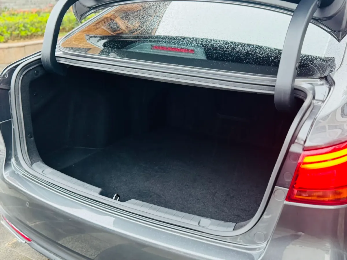 2021 ChangAn Raeton CC 1.5T 180HP L4 7DCT,autocango,china used car exporter,china ev exporter,chinese used car exporter,chinese used ev exporter