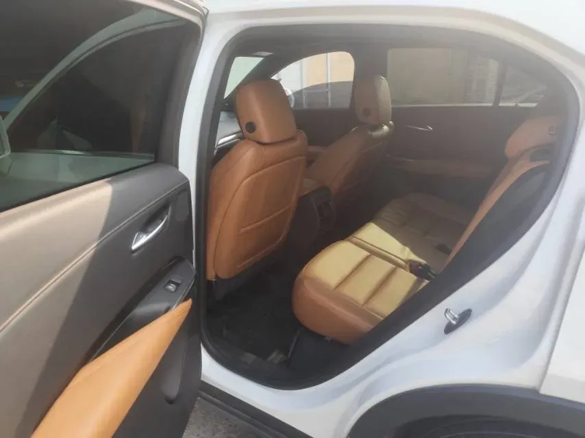 2022 Cadillac XT4 2.0T 237HP L4 9AT,autocango,china used car exporter,china ev exporter,chinese used car exporter,chinese used ev exporter