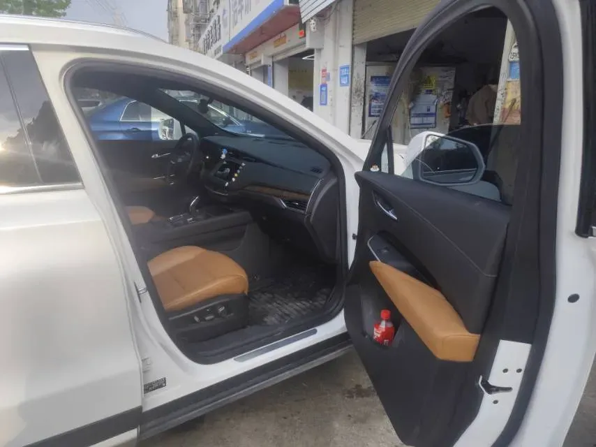 2022 Cadillac XT4 2.0T 237HP L4 9AT,autocango,china used car exporter,china ev exporter,chinese used car exporter,chinese used ev exporter