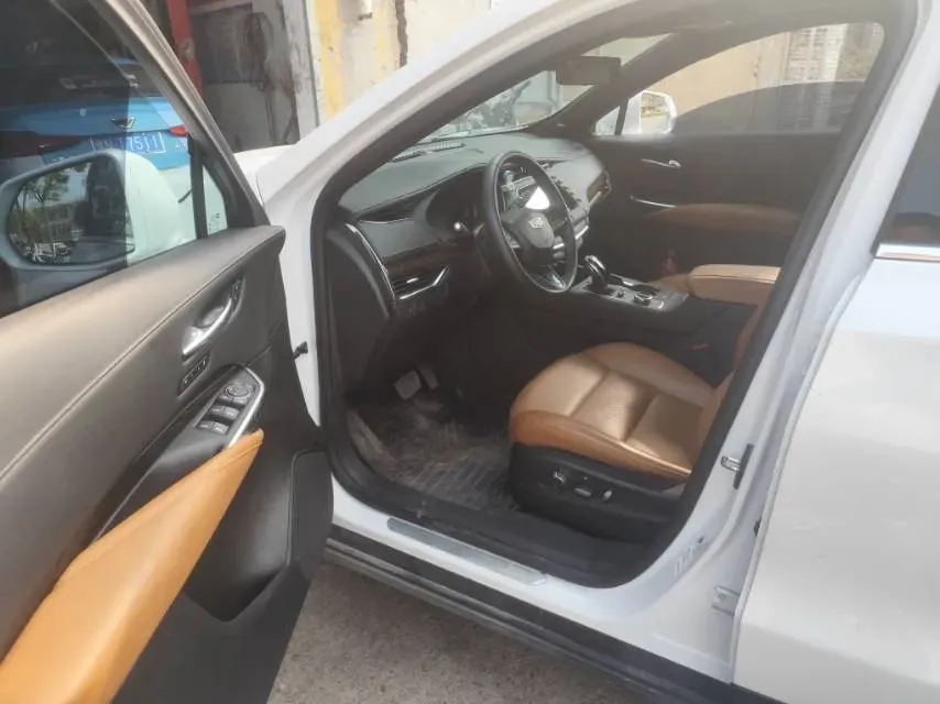2022 Cadillac XT4 2.0T 237HP L4 9AT,autocango,china used car exporter,china ev exporter,chinese used car exporter,chinese used ev exporter