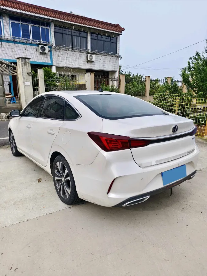 2020 ChangAn Eado 1.4T 158HP L4 7DCT,autocango,china used car exporter,china ev exporter,chinese used car exporter,chinese used ev exporter