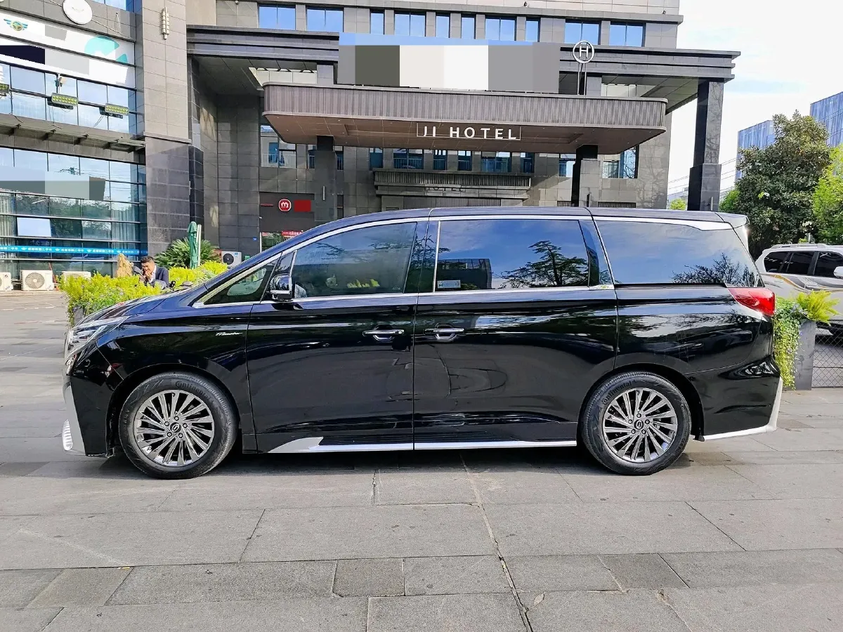 2021 GAC Trumpchi M8 2.0T 252HP L4 8AT,autocango,china used car exporter,china ev exporter,chinese used car exporter,chinese used ev exporter