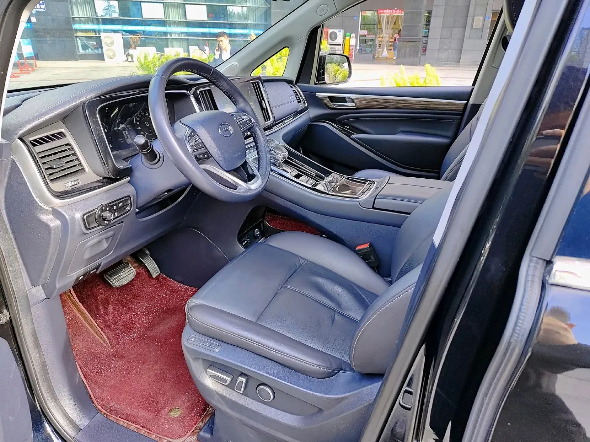 2021 GAC Trumpchi M8 2.0T 252HP L4 8AT,autocango,china used car exporter,china ev exporter,chinese used car exporter,chinese used ev exporter