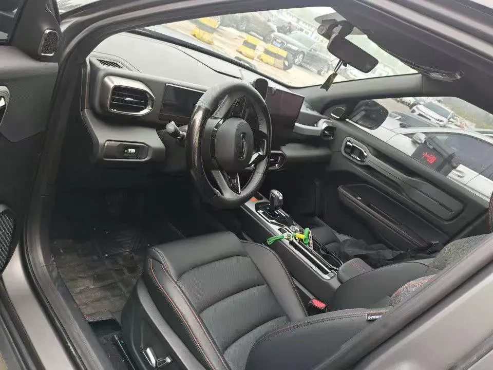 2025 Geely Cowboy 1.5T 181HP L4 7DCT,autocango,china used car exporter,china ev exporter,chinese used car exporter,chinese used ev exporter