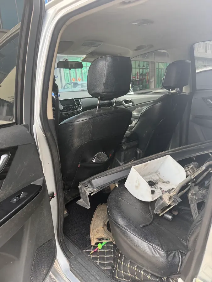 2019 Isuzu LingTuo 2.5T 129HP L4 6MT,autocango,china used car exporter,china ev exporter,chinese used car exporter,chinese used ev exporter