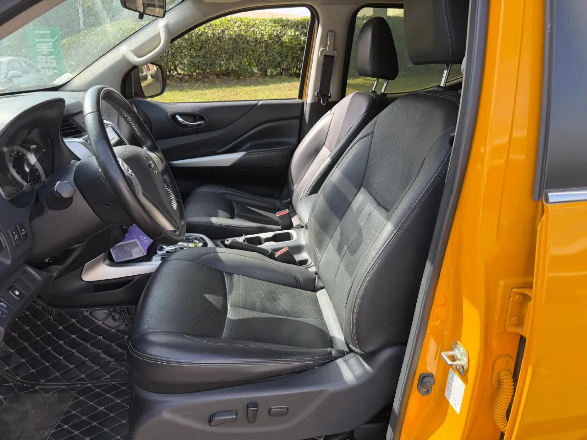 2021 Nissan Navara 2.5L 190HP L4 7AT,autocango,china used car exporter,china ev exporter,chinese used car exporter,chinese used ev exporter