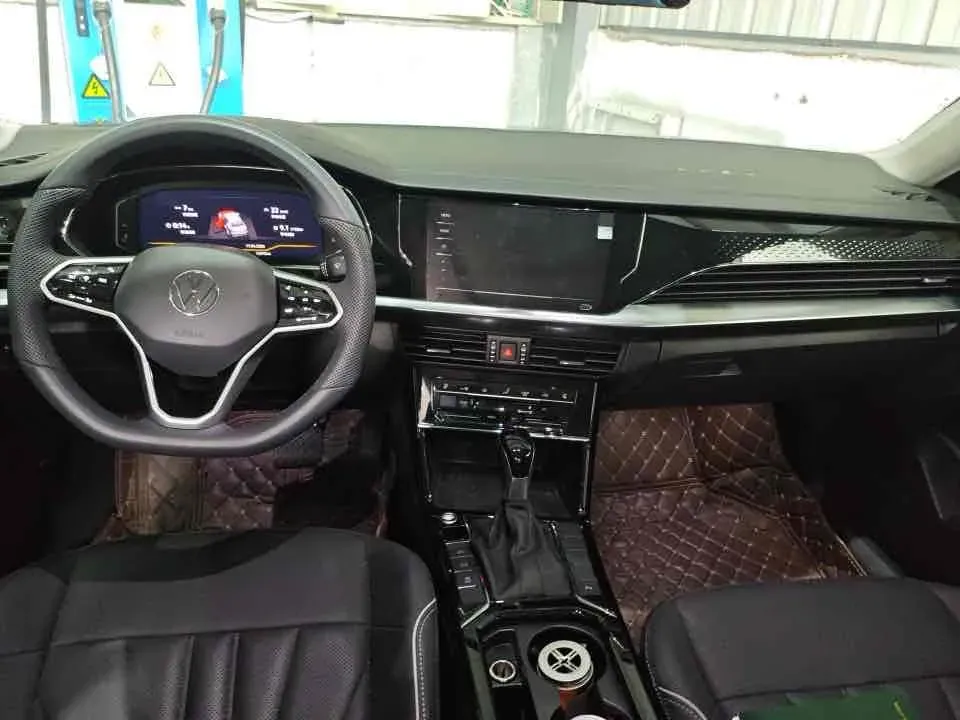 2024 Volkswagen Passat 2.0T 186HP L4 7DCT,autocango,china used car exporter,china ev exporter,chinese used car exporter,chinese used ev exporter