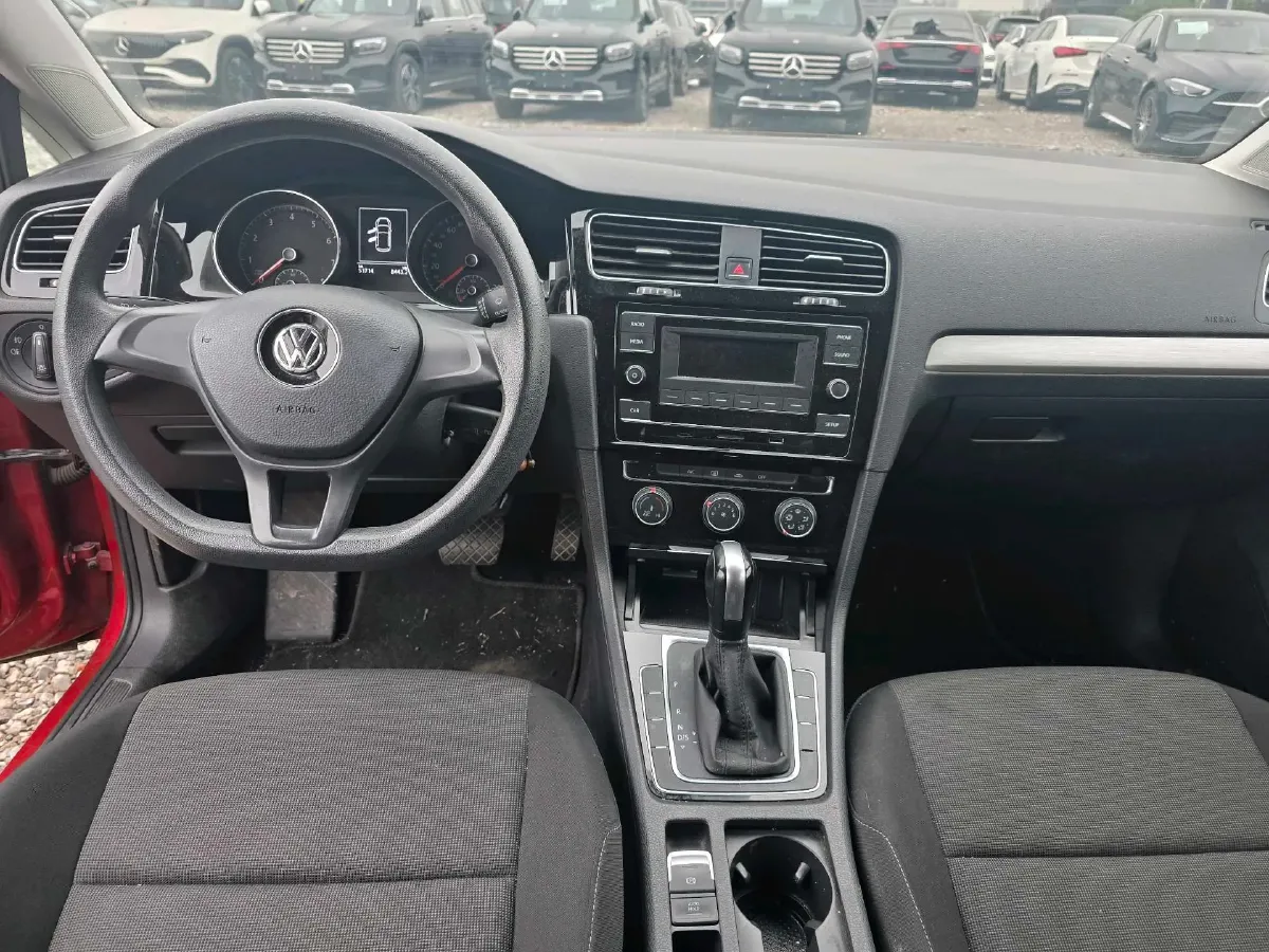 2018 Volkswagen Golf 1.6L 110HP L4 6AT,autocango,china used car exporter,china ev exporter,chinese used car exporter,chinese used ev exporter